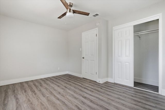 221 2nd Street, Wilmer, TX 75172