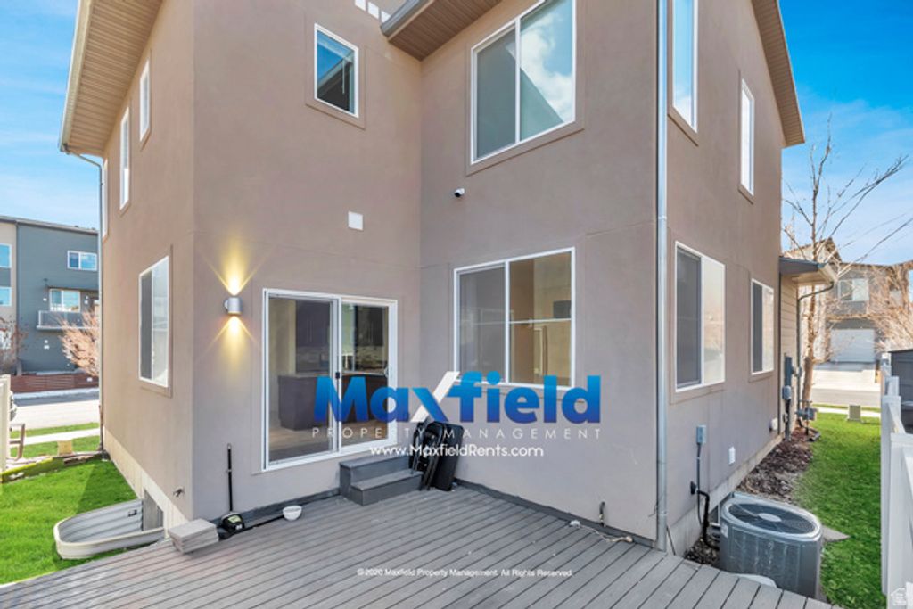 Image 3 of property listing at 13343 S FALLOWFIELD LN, Herriman, UT 84096