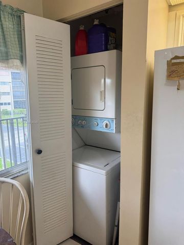 1351 SW 141st Ave 205G, Pembroke Pines, FL 33027