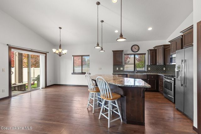 2854 W Sorbonne Dr, Coeur D'alene, ID 83815