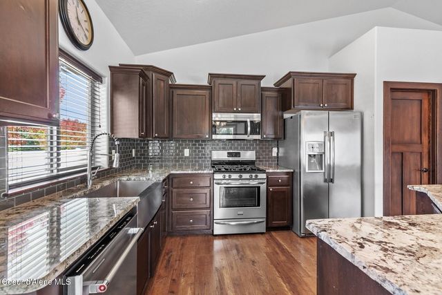 2854 W Sorbonne Dr, Coeur D'alene, ID 83815