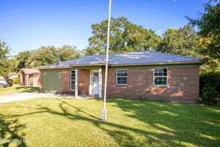4702 Coronada Avenue, Pascagoula, MS 39581
