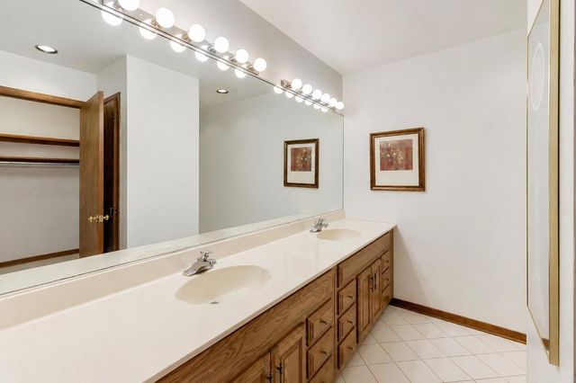 8332 N Oketo Avenue, Niles, IL 60714