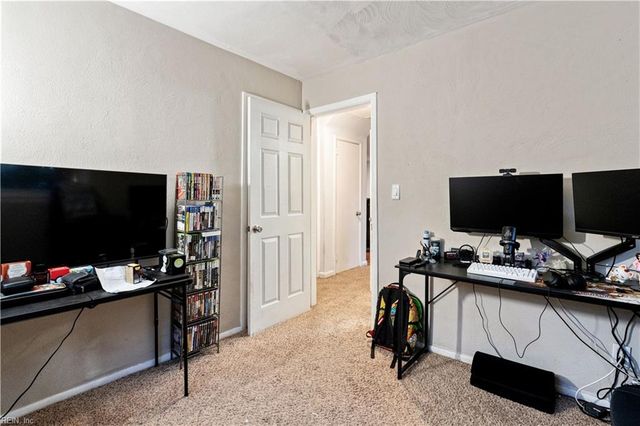 572 Rose Marie AVE, Virginia Beach, VA 23462