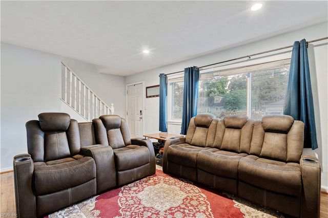 572 Rose Marie AVE, Virginia Beach, VA 23462