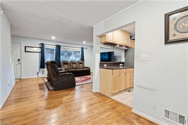 572 Rose Marie AVE, Virginia Beach, VA 23462