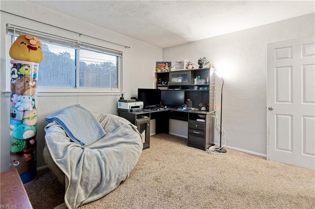 572 Rose Marie AVE, Virginia Beach, VA 23462