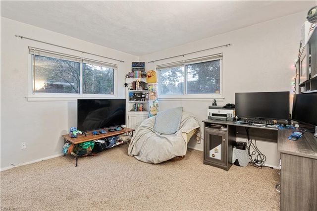 572 Rose Marie AVE, Virginia Beach, VA 23462