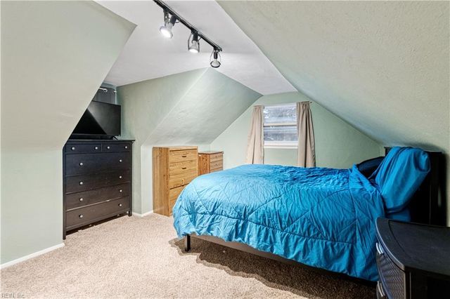 572 Rose Marie AVE, Virginia Beach, VA 23462