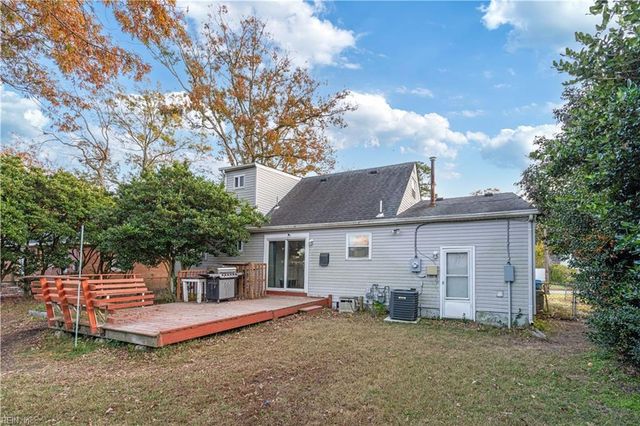 572 Rose Marie AVE, Virginia Beach, VA 23462