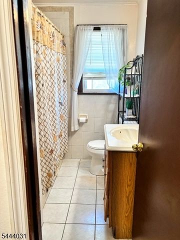 716 Lincoln St, Linden City, NJ 07036