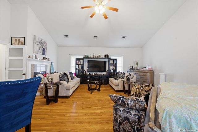 6 Von Trapp Court, Washingtonville, NY 10992