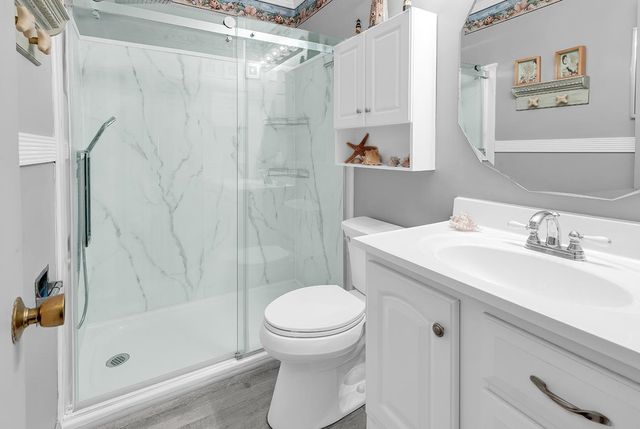 9600 Shore Dr Apt A210, Myrtle Beach, SC 29572