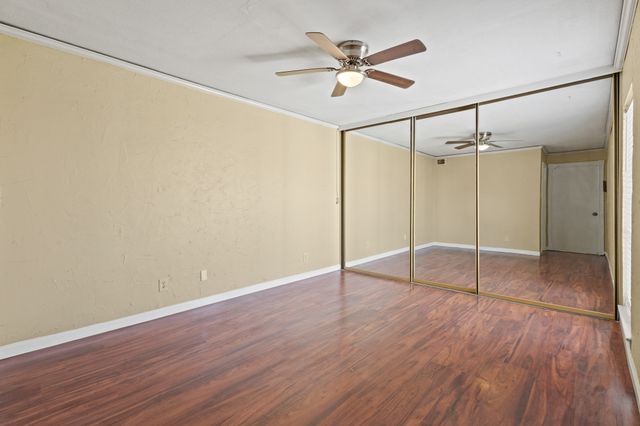 5634 Boca Raton Boulevard 209, Fort Worth, TX 76112