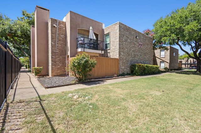 5634 Boca Raton Boulevard 209, Fort Worth, TX 76112