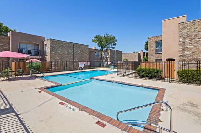 5634 Boca Raton Boulevard 209, Fort Worth, TX 76112