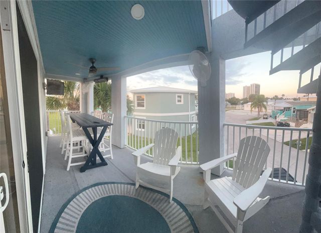 2045 Nettles Blvd, Jensen Beach, FL 34957