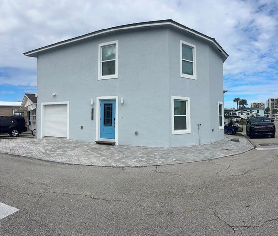 2045 Nettles Blvd, Jensen Beach, FL 34957