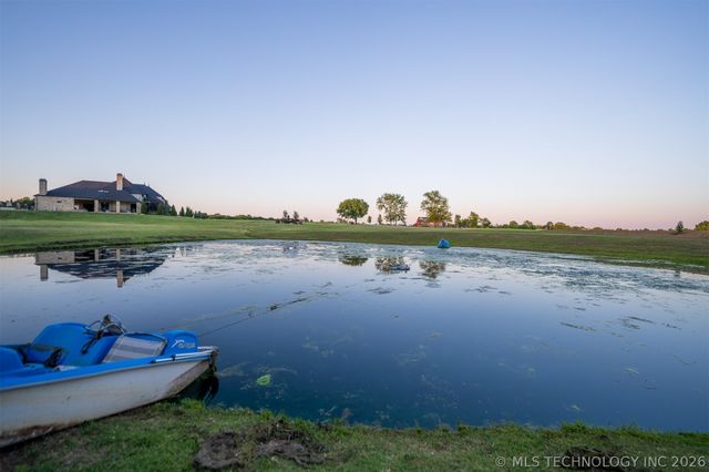10286 S 305th East Avenue, Coweta, OK 74429