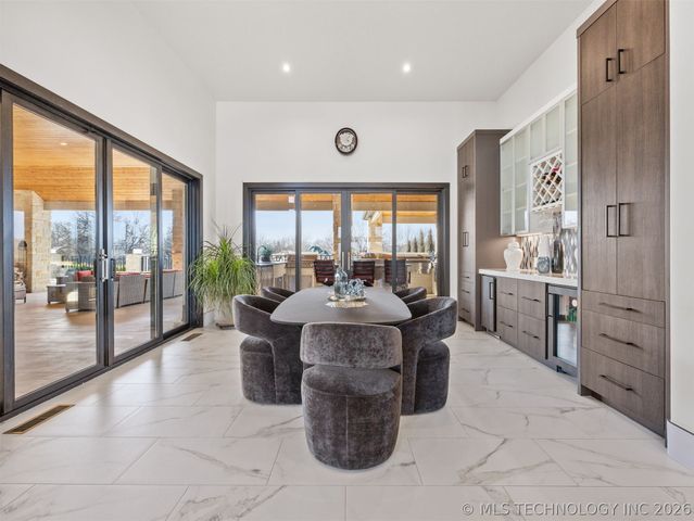 10286 S 305th East Avenue, Coweta, OK 74429