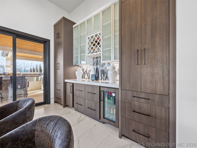 10286 S 305th East Avenue, Coweta, OK 74429