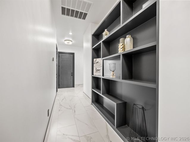 10286 S 305th East Avenue, Coweta, OK 74429