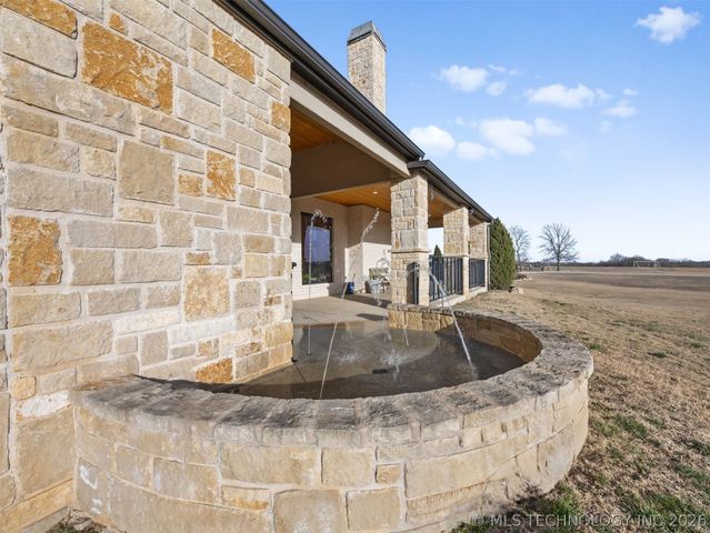 10286 S 305th East Avenue, Coweta, OK 74429