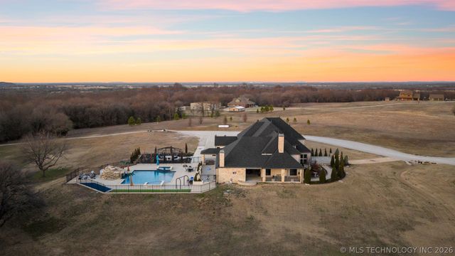 10286 S 305th East Avenue, Coweta, OK 74429