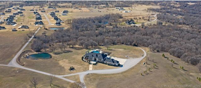 10286 S 305th East Avenue, Coweta, OK 74429