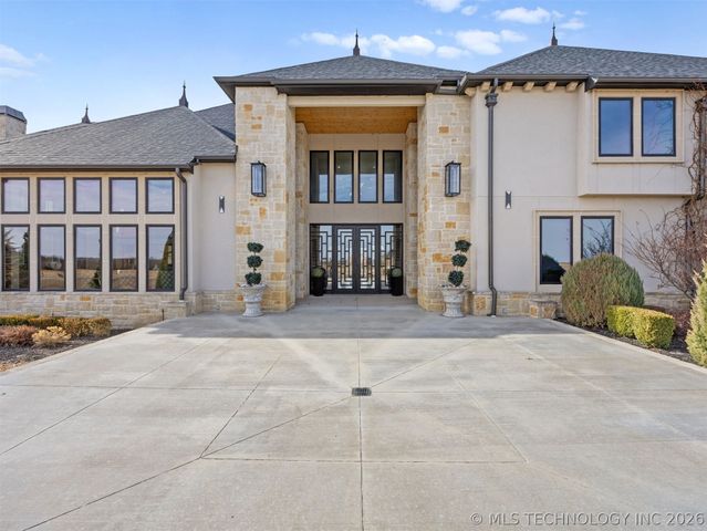 10286 S 305th East Avenue, Coweta, OK 74429