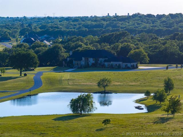 10286 S 305th East Avenue, Coweta, OK 74429