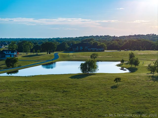 10286 S 305th East Avenue, Coweta, OK 74429