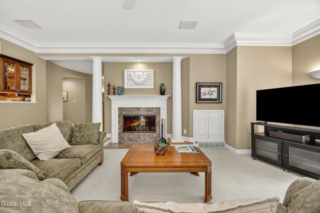 2757 Doelner Circle, Schodack, NY 12033