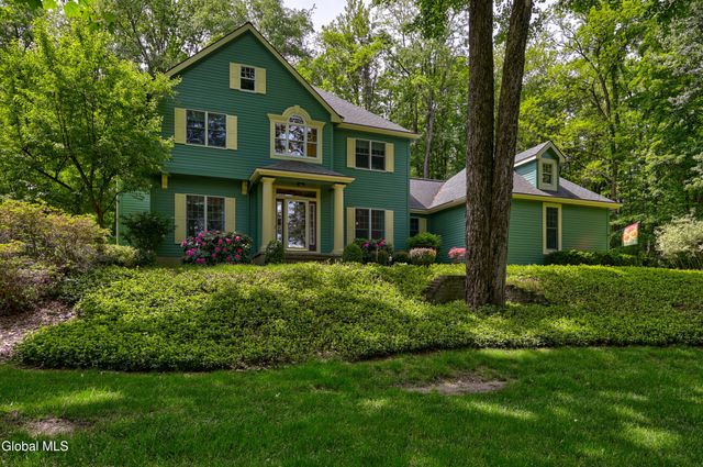 2757 Doelner Circle, Schodack, NY 12033