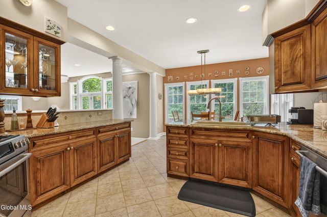 2757 Doelner Circle, Schodack, NY 12033