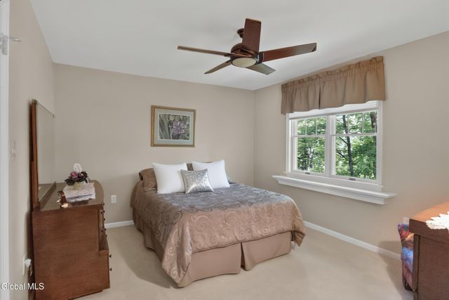 2757 Doelner Circle, Schodack, NY 12033