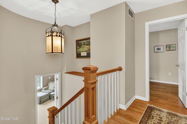 2757 Doelner Circle, Schodack, NY 12033