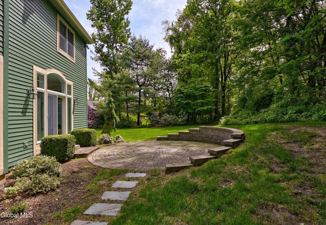 2757 Doelner Circle, Schodack, NY 12033