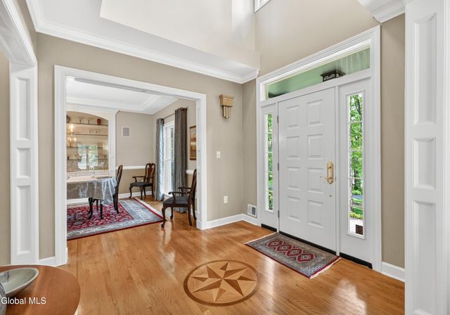 2757 Doelner Circle, Schodack, NY 12033