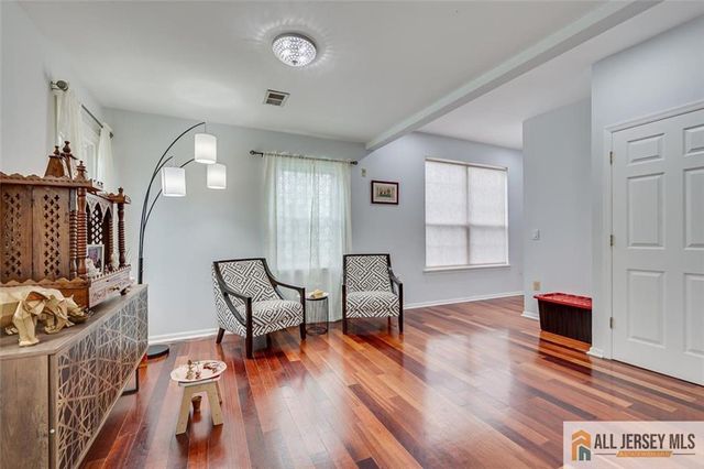 7 Stanford Drive, South Brunswick, NJ 08824