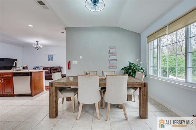 7 Stanford Drive, South Brunswick, NJ 08824