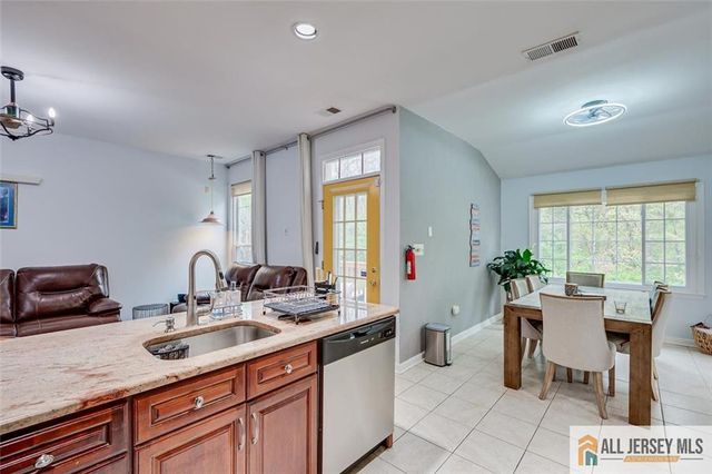 7 Stanford Drive, South Brunswick, NJ 08824