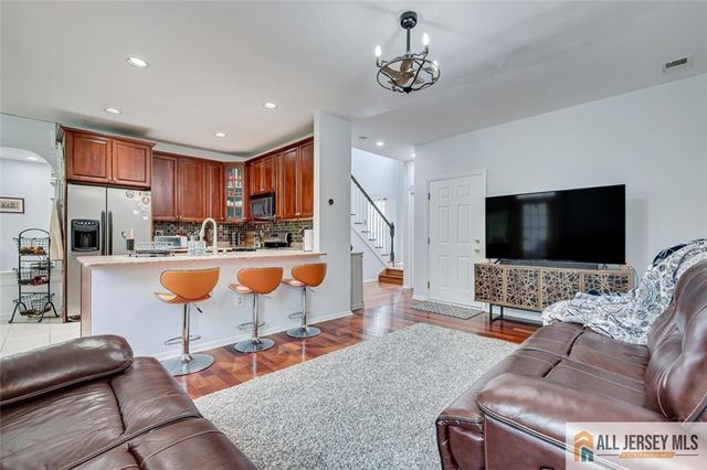 7 Stanford Drive, South Brunswick, NJ 08824