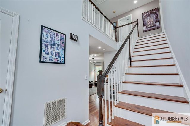 7 Stanford Drive, South Brunswick, NJ 08824