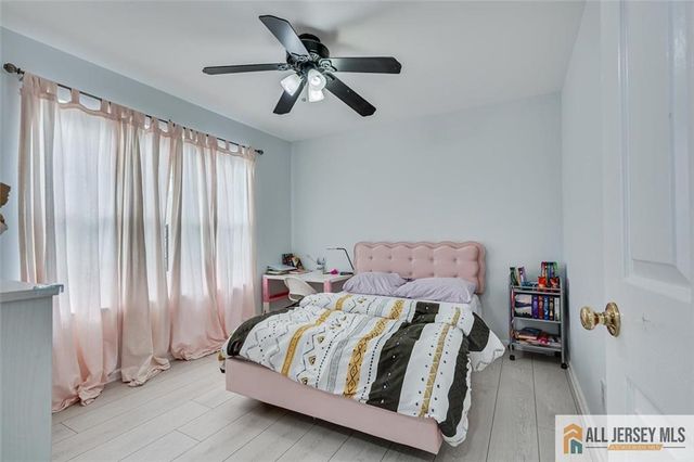 7 Stanford Drive, South Brunswick, NJ 08824