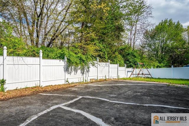 7 Stanford Drive, South Brunswick, NJ 08824