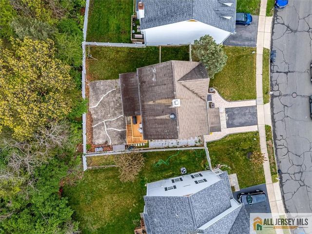 7 Stanford Drive, South Brunswick, NJ 08824