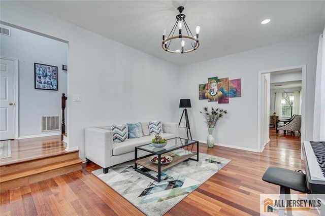 7 Stanford Drive, South Brunswick, NJ 08824