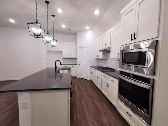 2403 Lovegrass Lane, Melissa, TX 75454