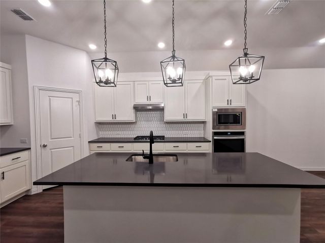 2403 Lovegrass Lane, Melissa, TX 75454